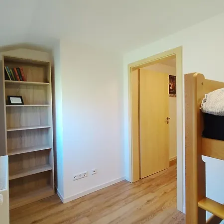 Gemuetliches Luetje Huske Mit Garten, 25666 Apartment Weener
