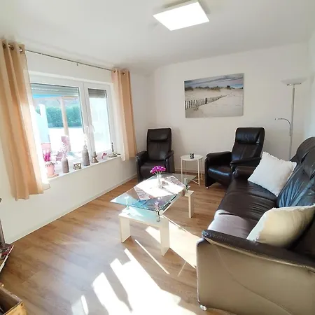 Luetje Huske - & Fahrradurlaub, 25666 Apartmán Weener